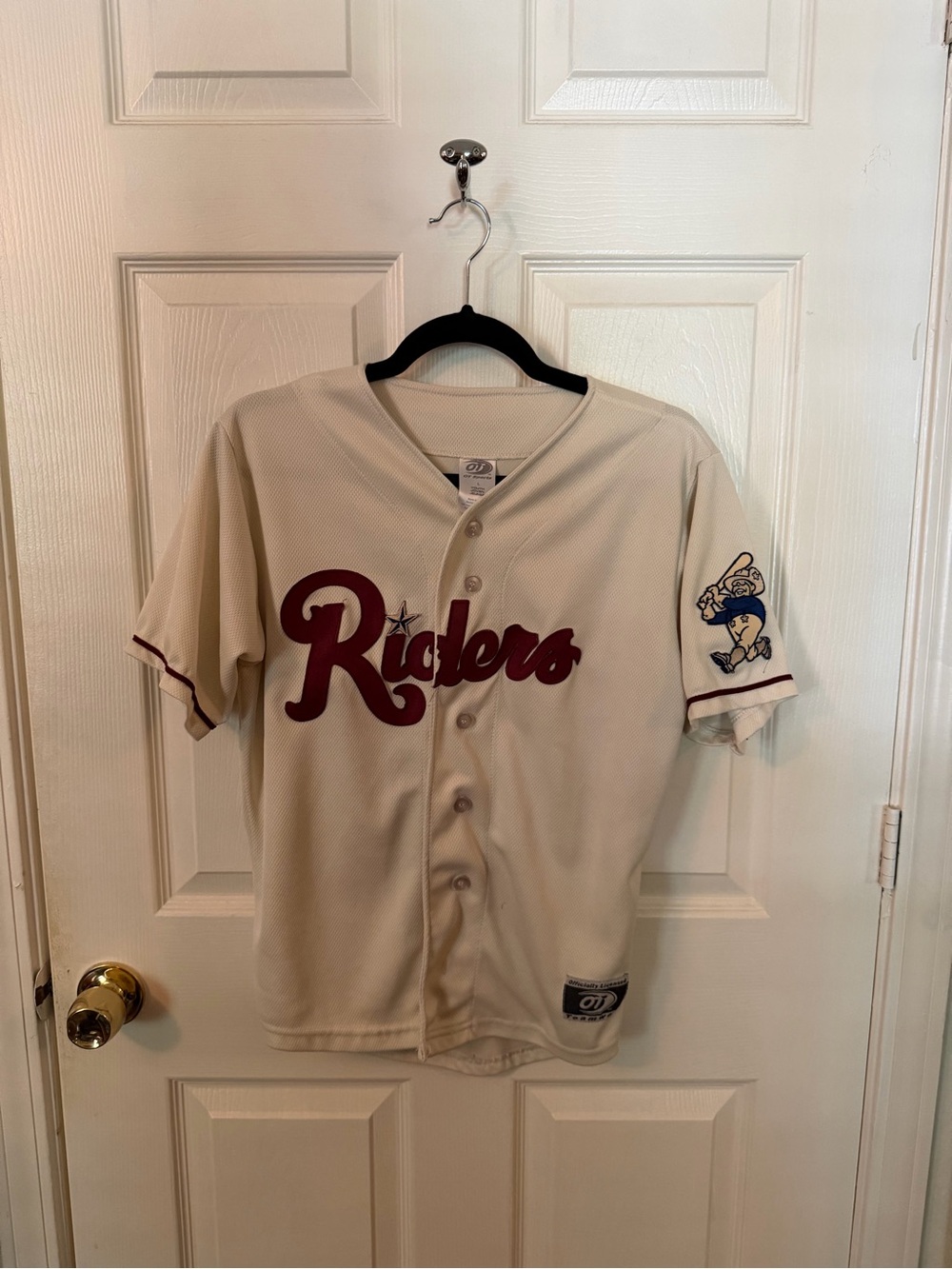 Rough Riders Vintage-Style Baseball Jersey in Cream and Maroon - Picture 3 of 4
